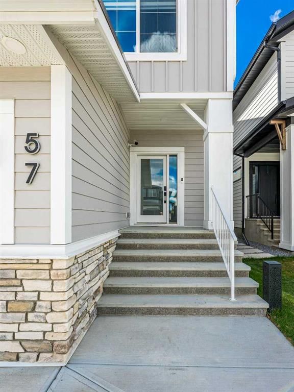 57 Westmore Park SW, Calgary — photo 2 of 50