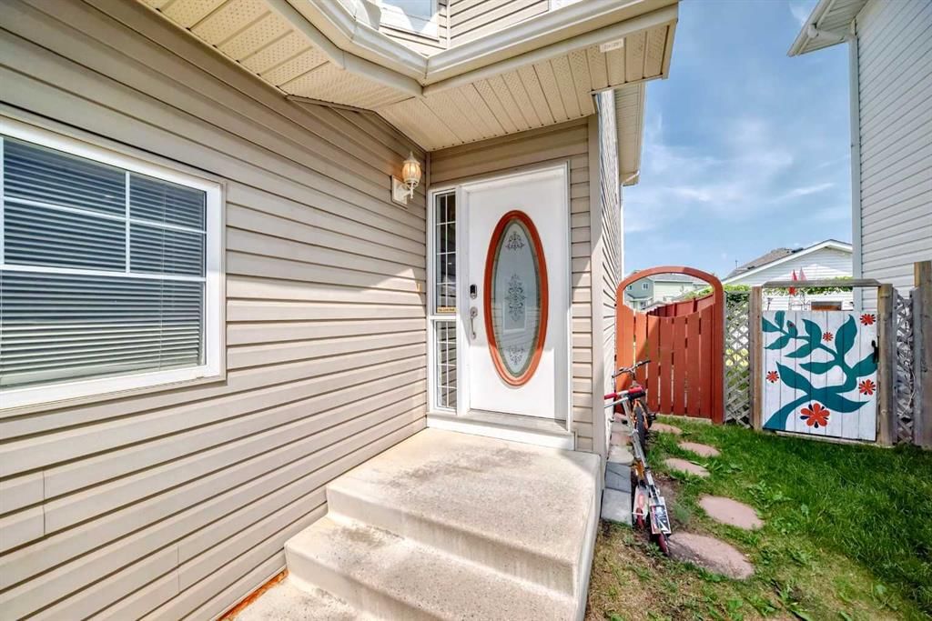 262 Covewood Park NE, Calgary — photo 2 of 37