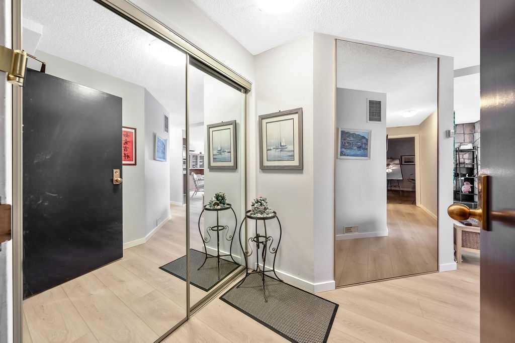 407, 300 Meredith Road NE, Calgary — photo 2 of 29
