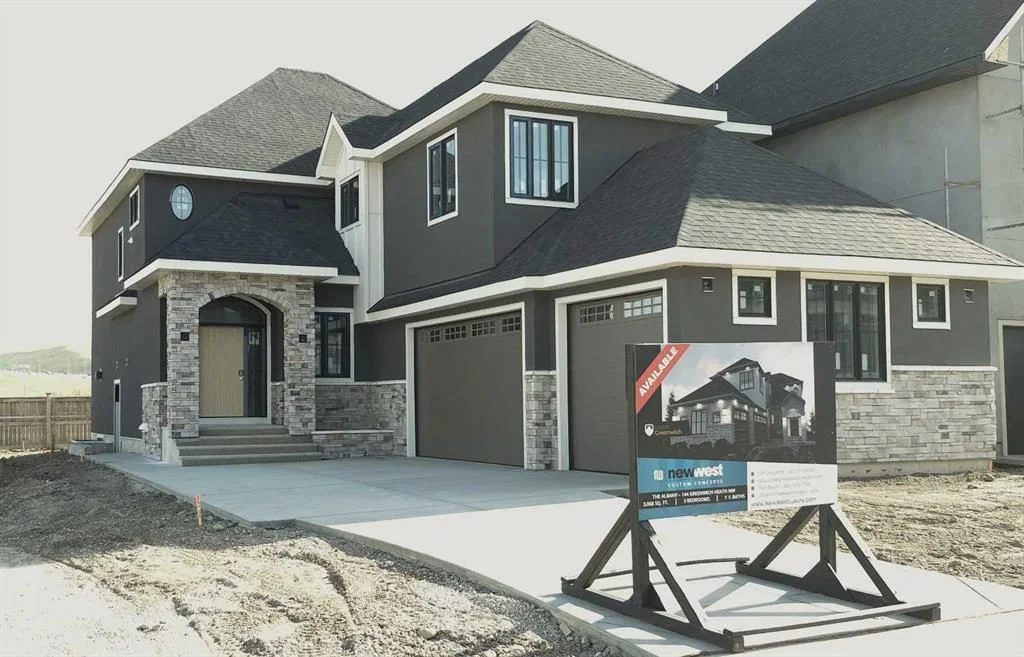 144 Greenwich Heath NW, Calgary — main listing photo