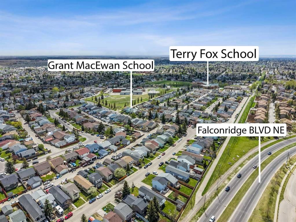 63 Falmere Way NE, Calgary — photo 3 of 42