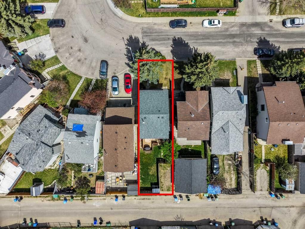 63 Falmere Way NE, Calgary — photo 5 of 42