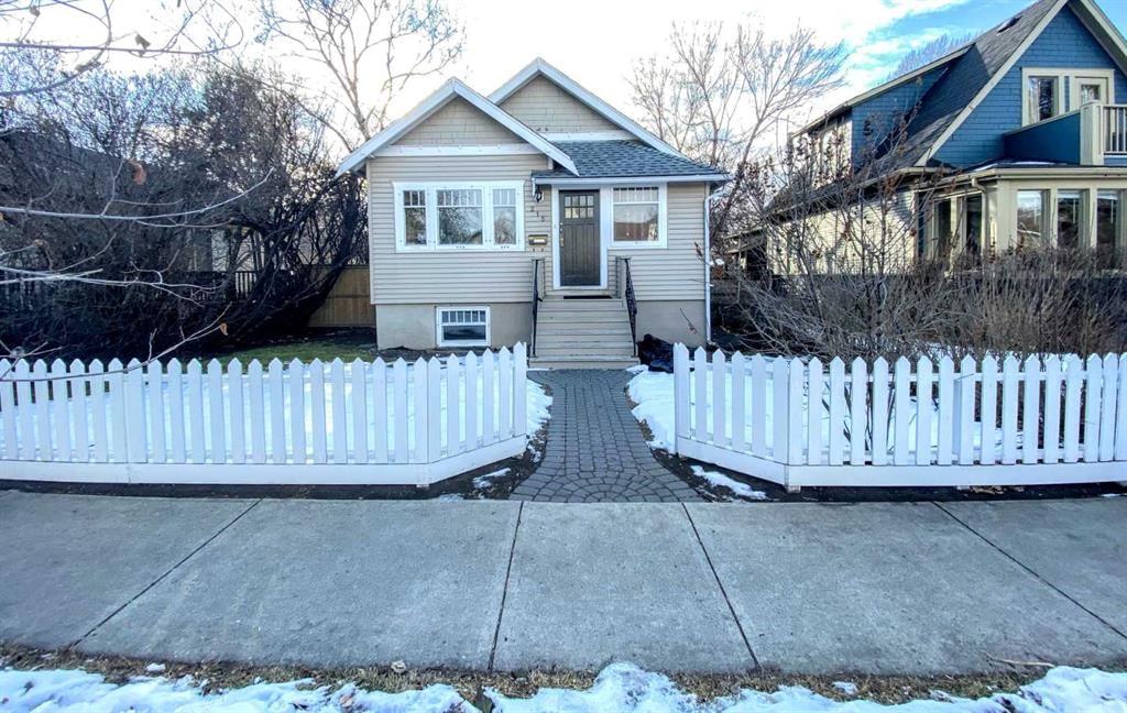 215 10 Avenue NE, Calgary — main listing photo