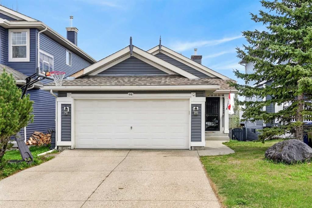 44 Bridlepost Green SW, Calgary — main listing photo