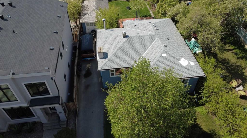 1815 32 Avenue SW, Calgary — photo 5 of 15