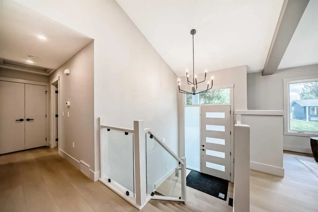 1115 Lake Wapta Road SE, Calgary — photo 2 of 37