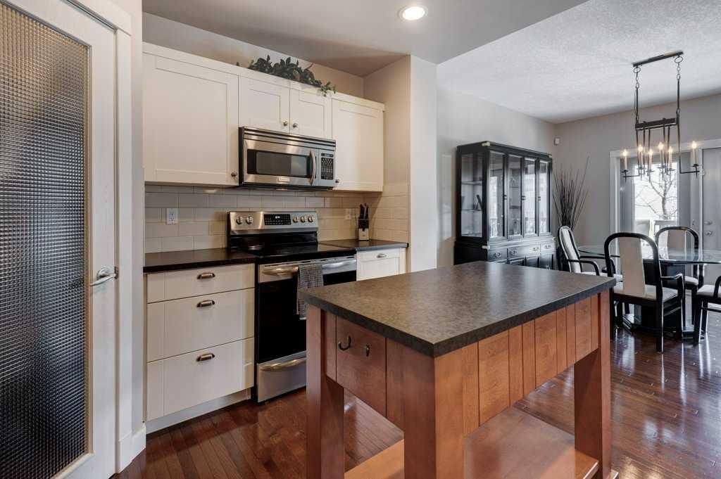 88 Copperstone Gate SE, Calgary — photo 5 of 32