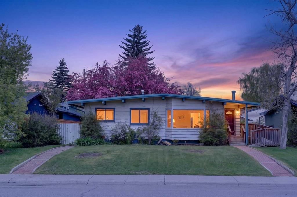 920 87 Avenue SW, Calgary — main listing photo