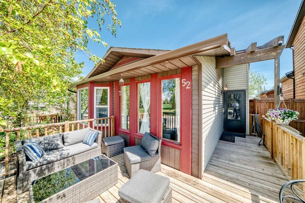 52 Beacham Road NW, Calgary — photo 2 of 26