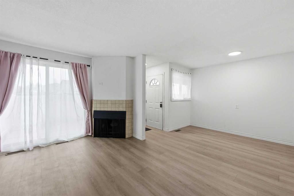 76, 3745 Fonda Way SE, Calgary — photo 4 of 23