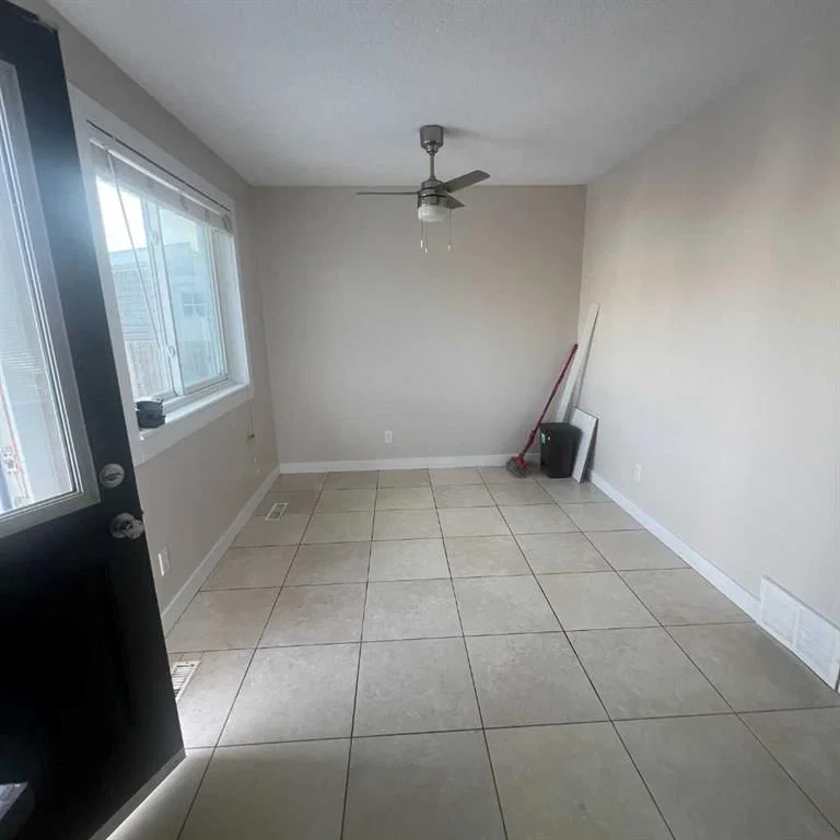 140 martindale Boulevard NE, Calgary — photo 3 of 18