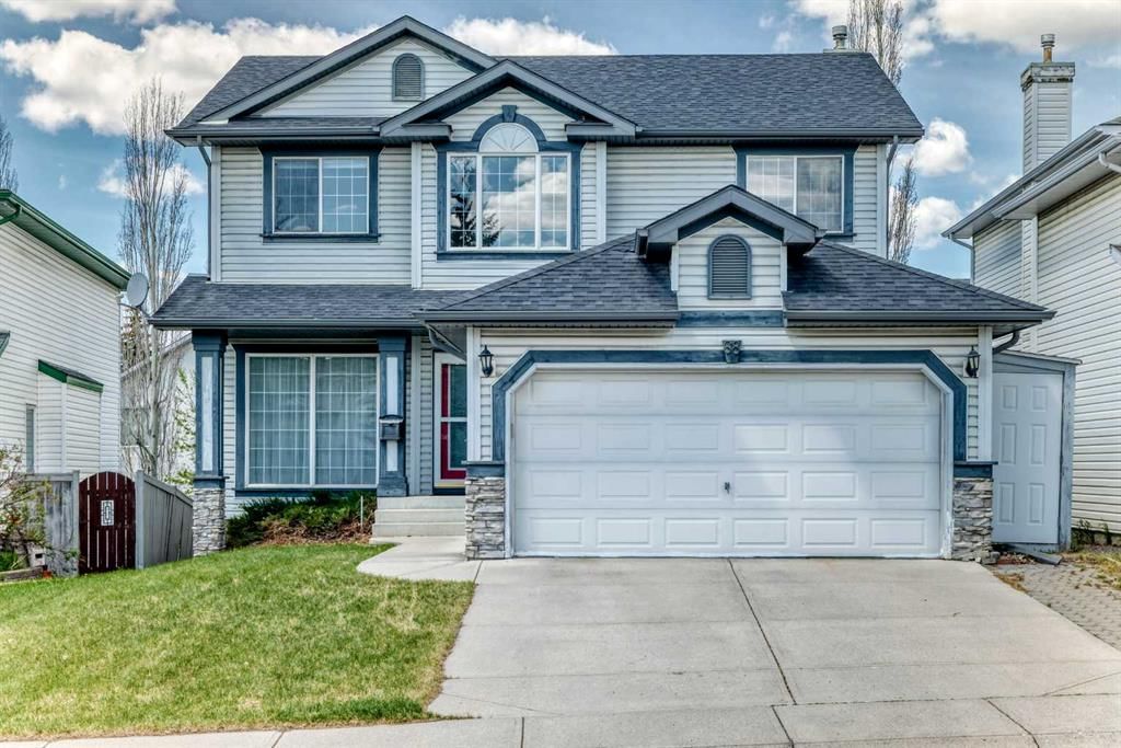 68 Scenic View Close NW, Calgary — main listing photo
