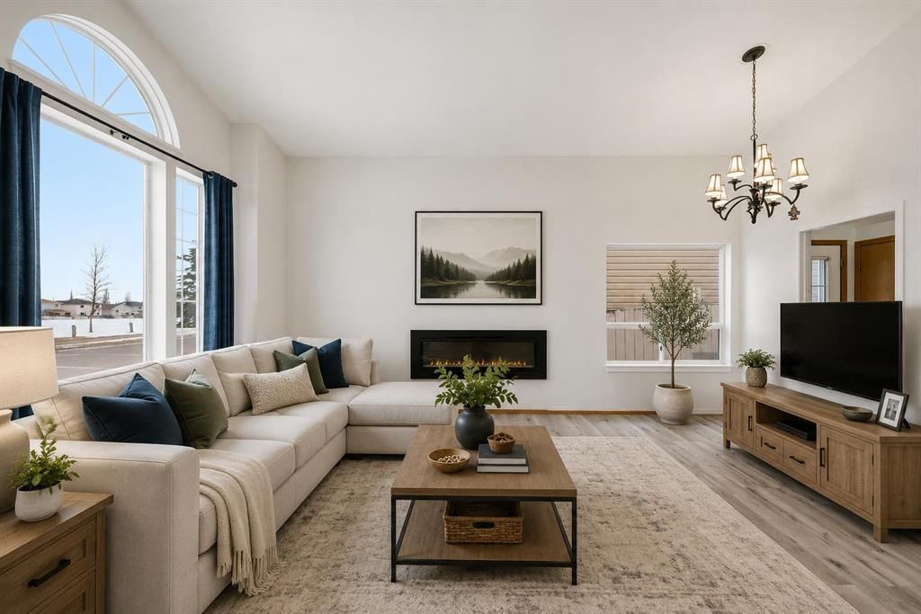 3710 Catalina Boulevard NE, Calgary — photo 3 of 48