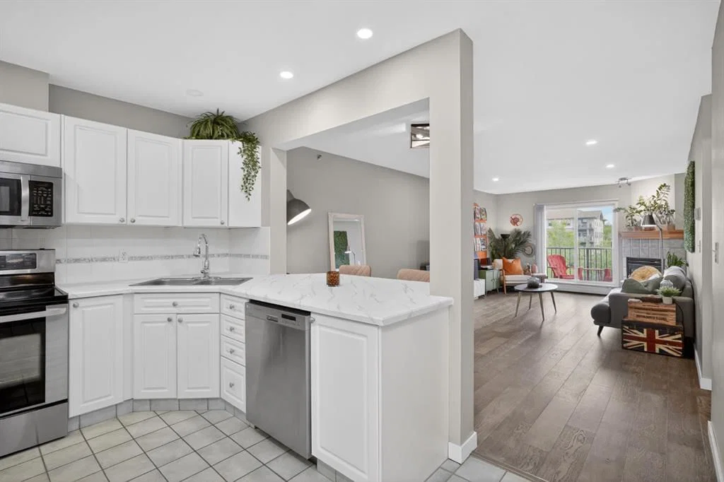305, 1415 17 Street SE, Calgary — main listing photo