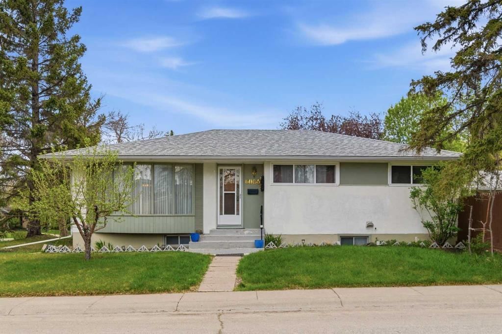 6004 Lloyd Crescent SW, Calgary — main listing photo