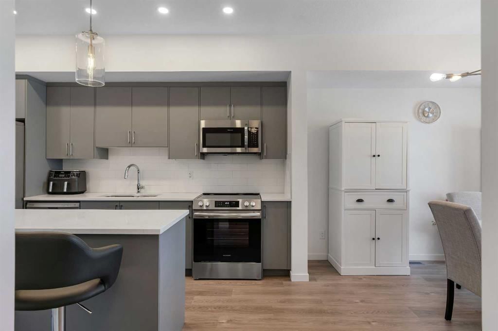 554 Copperstone Manor SE, Calgary — photo 5 of 45