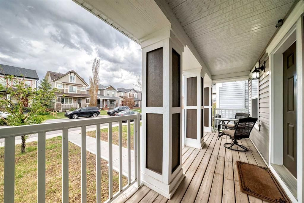 144 Copperpond Parade SE, Calgary — photo 3 of 44