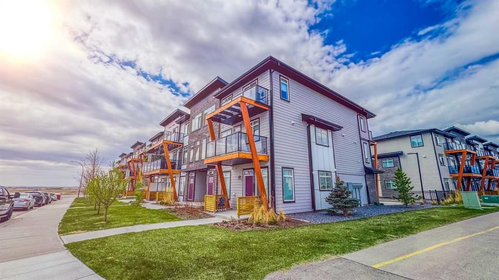 19637 48 Street SE, Calgary — main listing photo