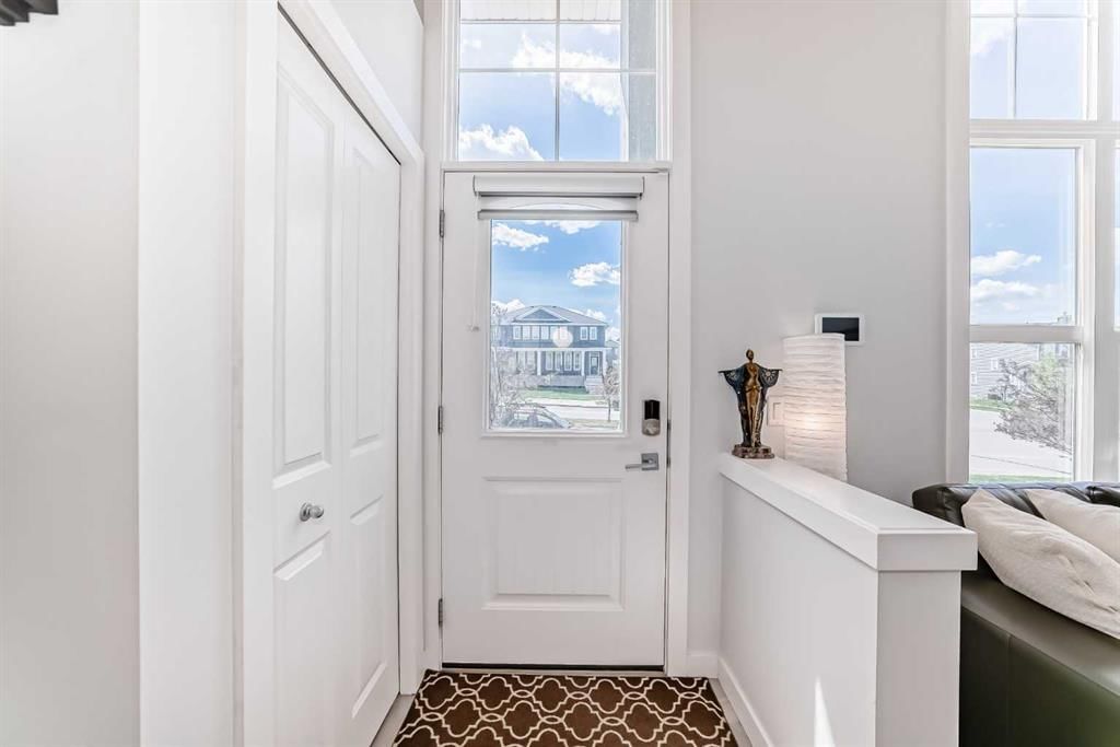 551 Evanston Link NW, Calgary — photo 4 of 42