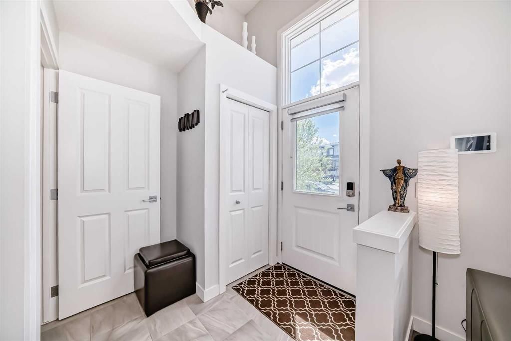 551 Evanston Link NW, Calgary — photo 5 of 42