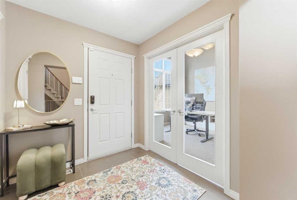 39 Evercreek Bluffs Road SW, Calgary — photo 2 of 50