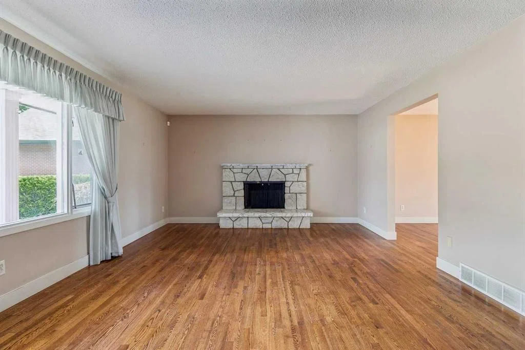 1207 Baldwin Crescent SW, Calgary — photo 3 of 29