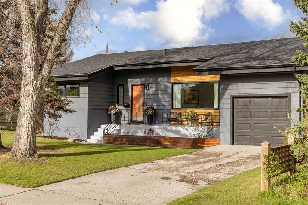 32 Westminster Drive SW, Calgary — main listing photo