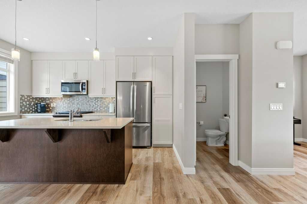 205 Wentworth Row SW, Calgary — photo 2 of 49
