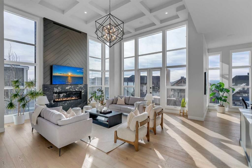 100 Elkton Close SW, Calgary — photo 3 of 50
