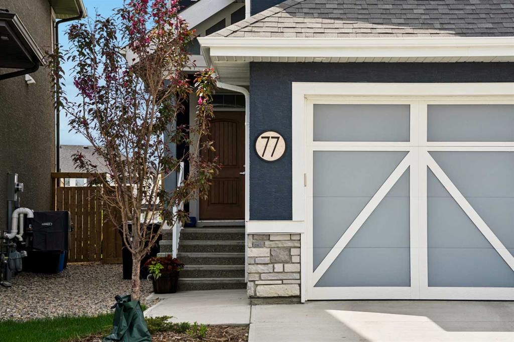 77 Magnolia Heath SE, Calgary — photo 2 of 42