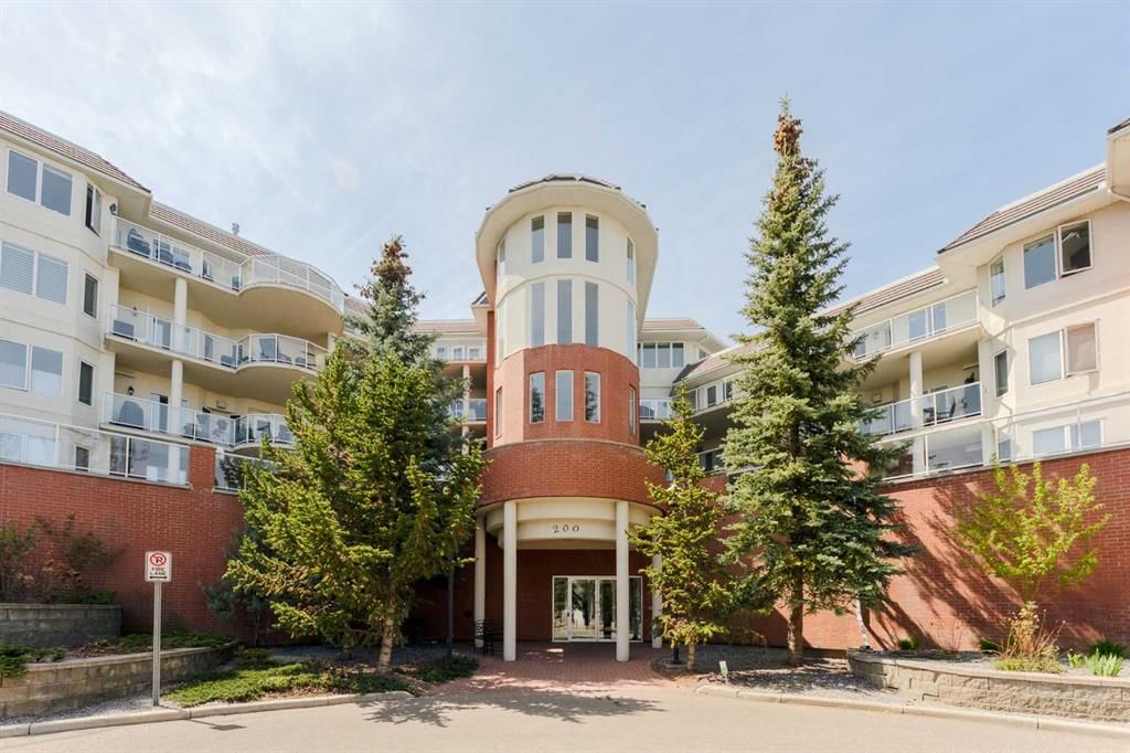 205, 200 Patina Court SW, Calgary — photo 5 of 50