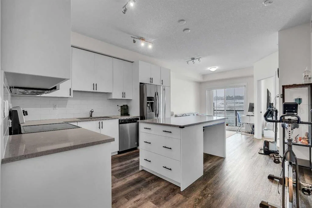 3410, 298 Sage Meadows Park NW, Calgary — photo 3 of 35