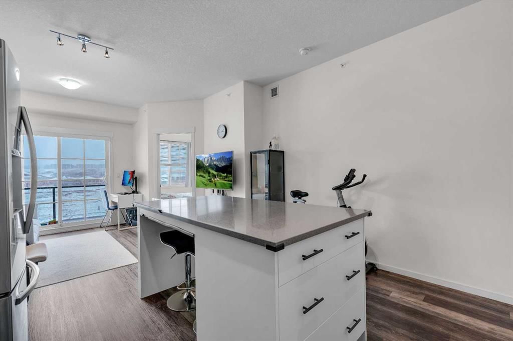 3410, 298 Sage Meadows Park NW, Calgary — photo 5 of 35