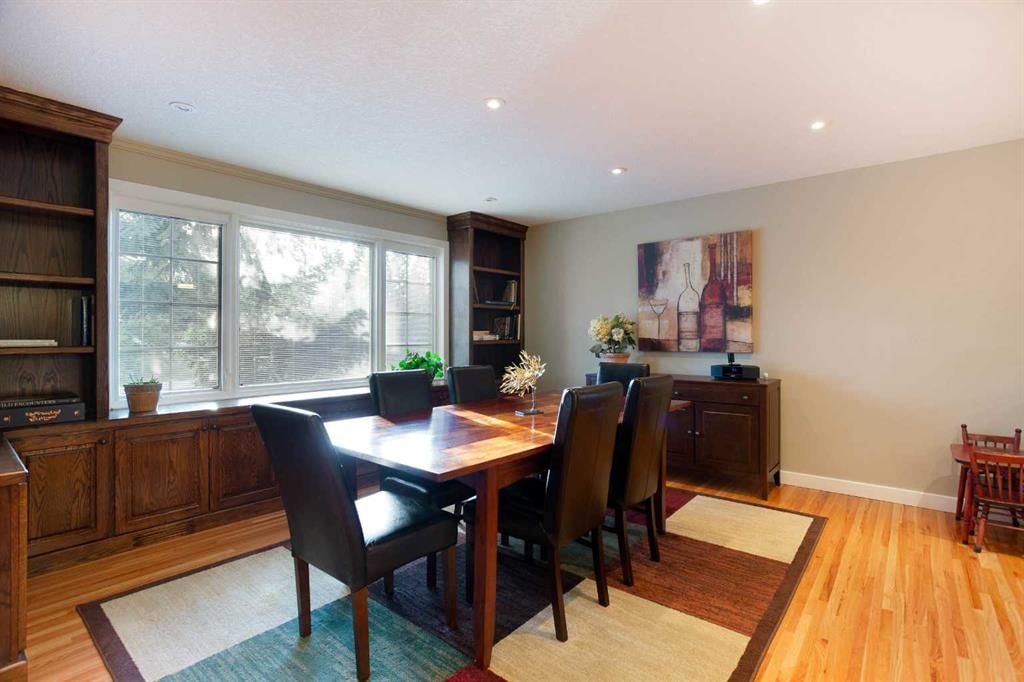 5028 Vanstone Crescent NW, Calgary — photo 3 of 34
