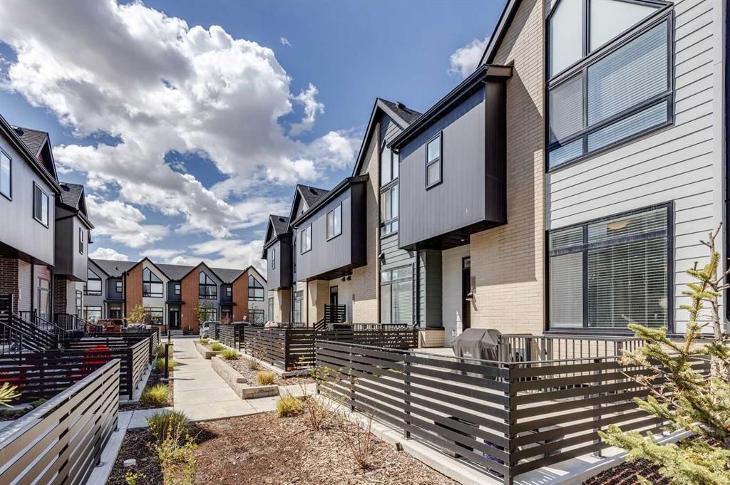 310 Sage Meadows Gardens NW, Calgary — photo 3 of 31