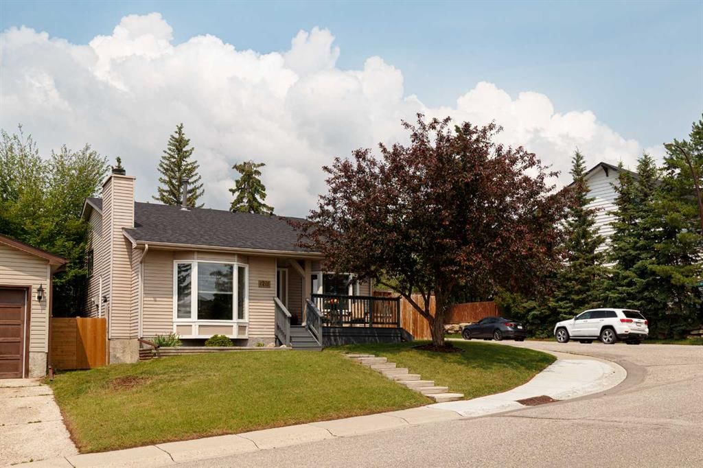 1211 Ranchview Road NW, Calgary — main listing photo