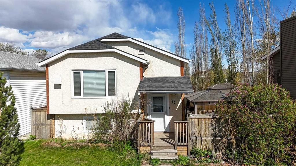 27 Erin Grove Court SE, Calgary — main listing photo
