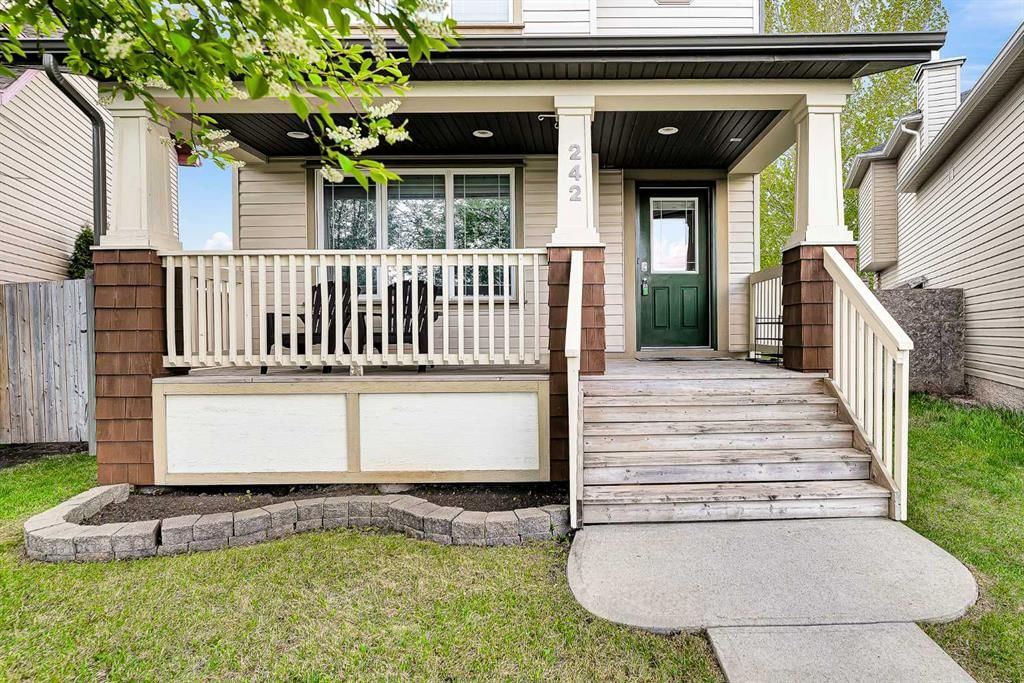 242 Copperstone Grove SE, Calgary — photo 2 of 36