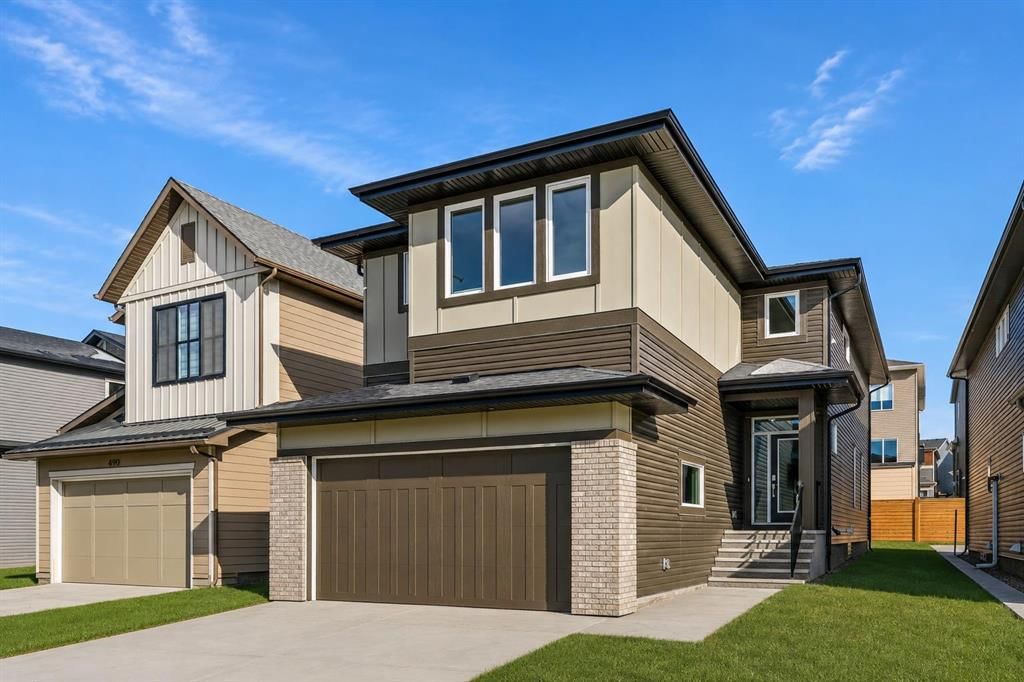 486 Lucas Way NW, Calgary — main listing photo