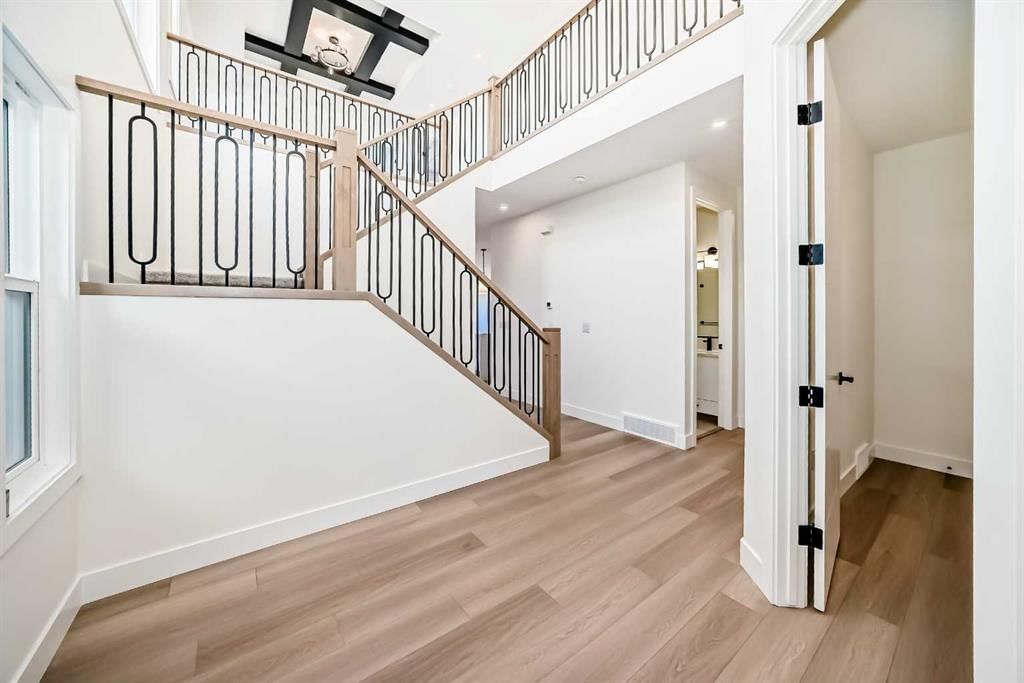 407 Rivercrest Road, Cochrane — photo 5 of 29