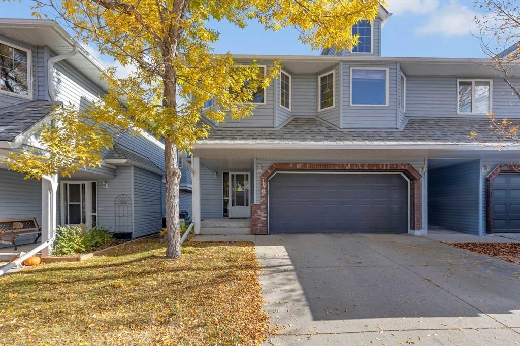 140 Valley Ridge Heights NW, Calgary — main listing photo