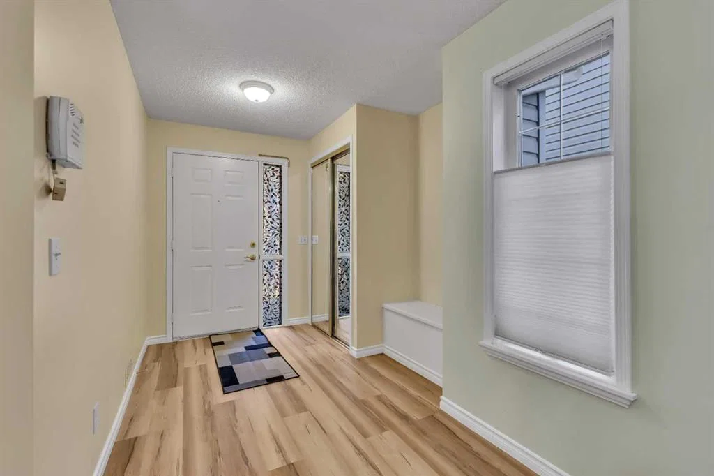 140 Valley Ridge Heights NW, Calgary — photo 4 of 48