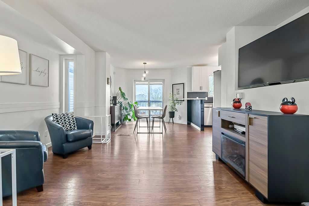 145 Harvest Glen Way NE, Calgary — photo 5 of 31