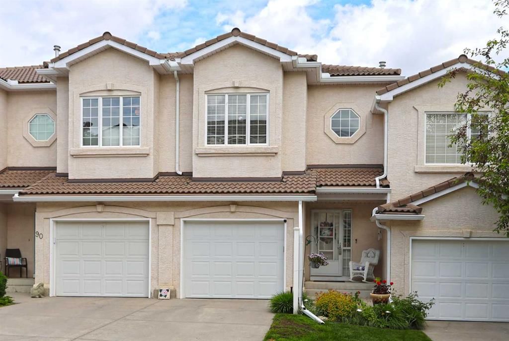 92 Hamptons Link NW, Calgary — recently sold townhome