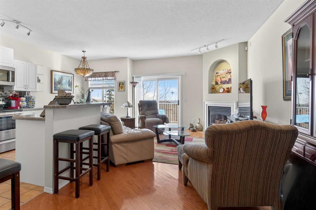 92 Hamptons Link NW, Calgary — photo 2 of 48