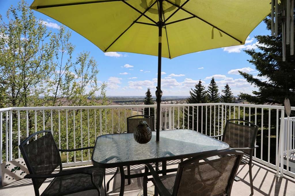 92 Hamptons Link NW, Calgary — photo 3 of 48