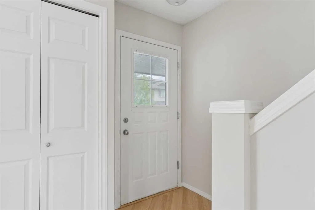 66 Citadel Point NW, Calgary — photo 3 of 36