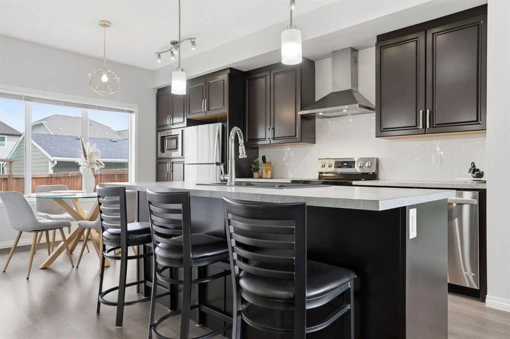 632 Mahogany Boulevard SE, Calgary — main listing photo