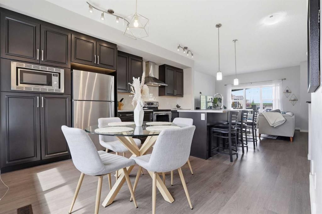 632 Mahogany Boulevard SE, Calgary — photo 5 of 23