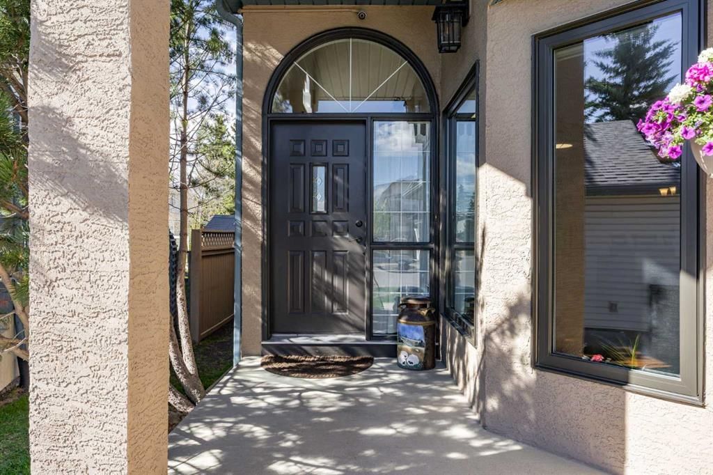 142 Sierra Nevada Green SW, Calgary — photo 3 of 43